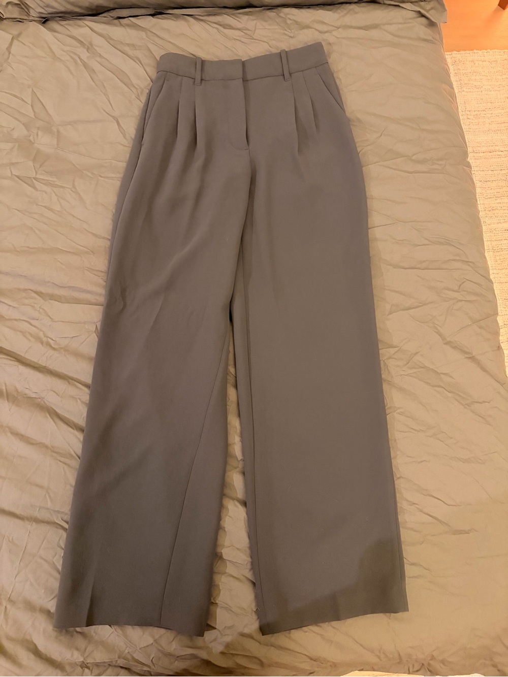 THE EFFORTLESS PANT Wide Leg High-Waist Trousers - Gray